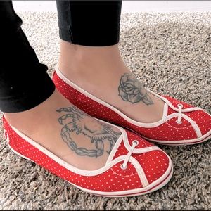 Fred Perry flats